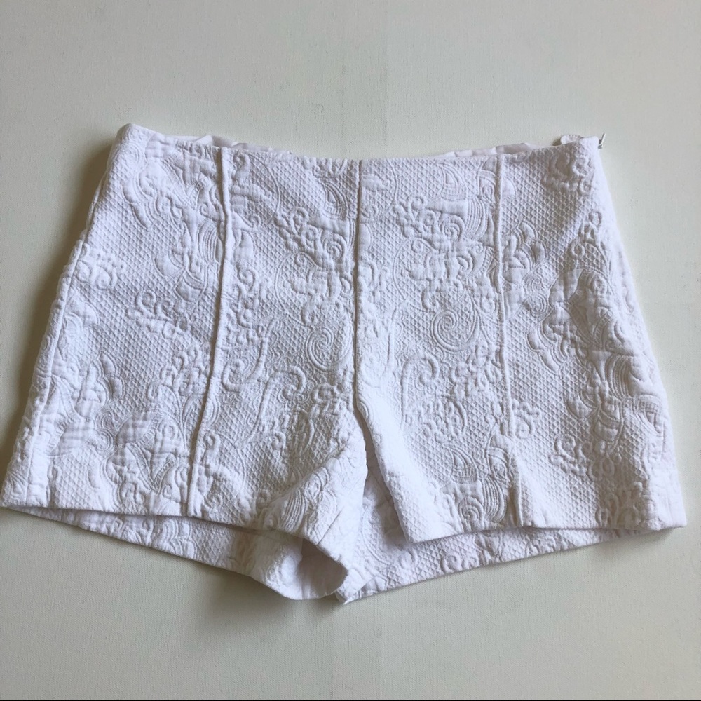 Lilly Pulitzer Monroe Shorts in White